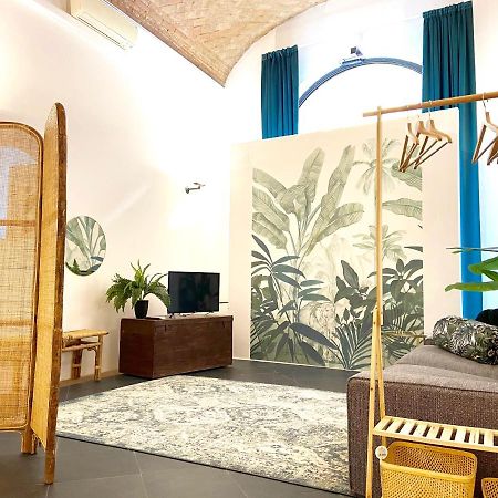 The Jungle Apartment Парма Экстерьер фото