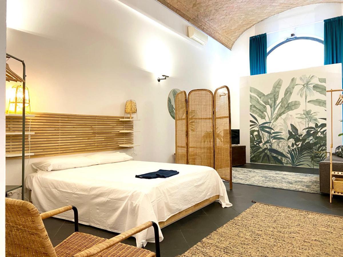 The Jungle Apartment Парма Экстерьер фото